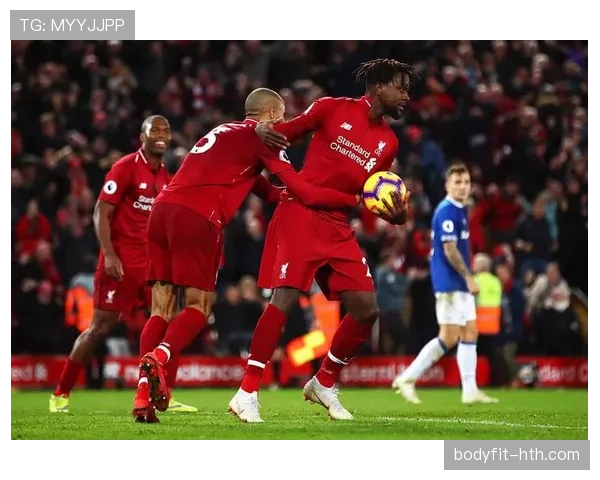 西汉姆联联赛杯逆转晋级，稳健表现引关注