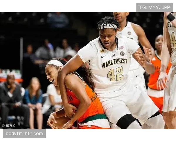 进攻手球到底算不算犯规？规则拆解告诉你何时吹哨